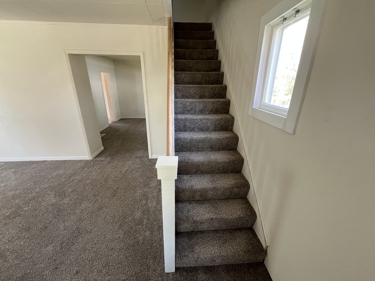 After: Renovated staircase at 507 Roosevelt Ave, Kewanee IL